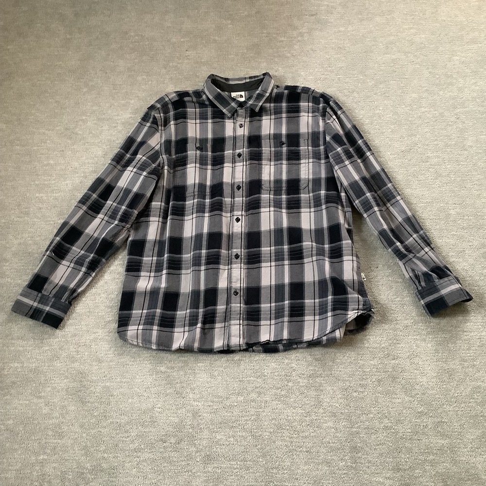 The North Face Black and Gray Plaid Flannel Buttondown Shirt Sz. XXL